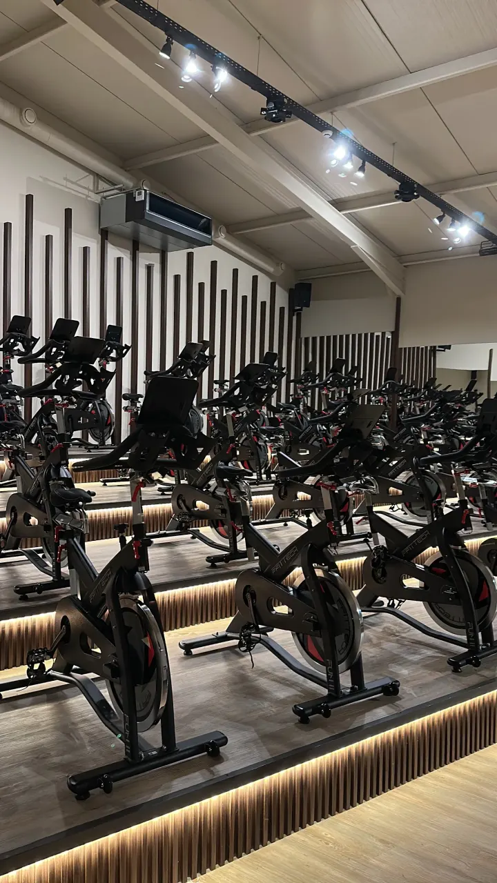 Base Fitness Club — ginásio-studio em Giesteira, Santa Maria da Feira — 2