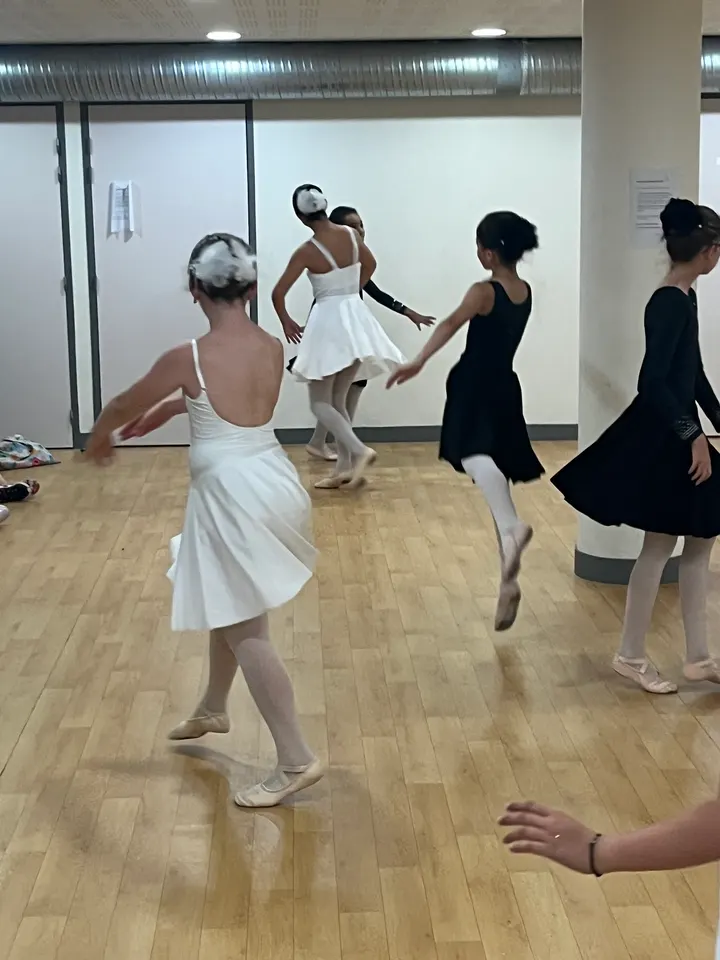 CLICHY BARRE AU SOL — barre-studio à Clichy — 5
