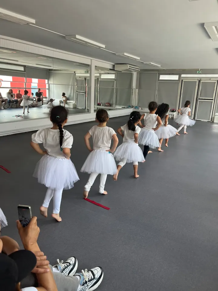 CLICHY BARRE AU SOL — Barre à Clichy