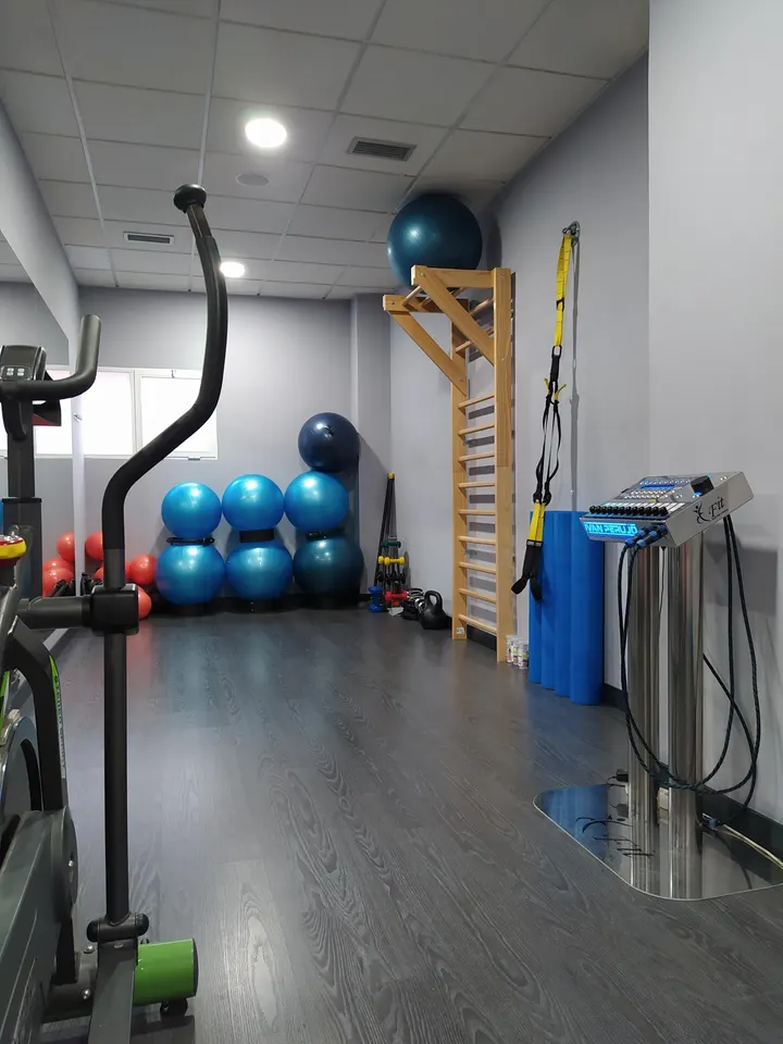 Miguel Atance Entrenador Personal — entrenamiento personal-studio en Amistad, Guadalajara — 2