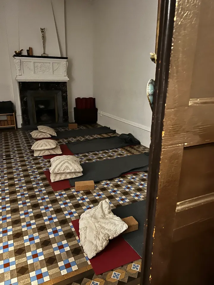 Yoga Weeks Barcelona — yoga-studio en Ciutat Vella, Barcelona — 3