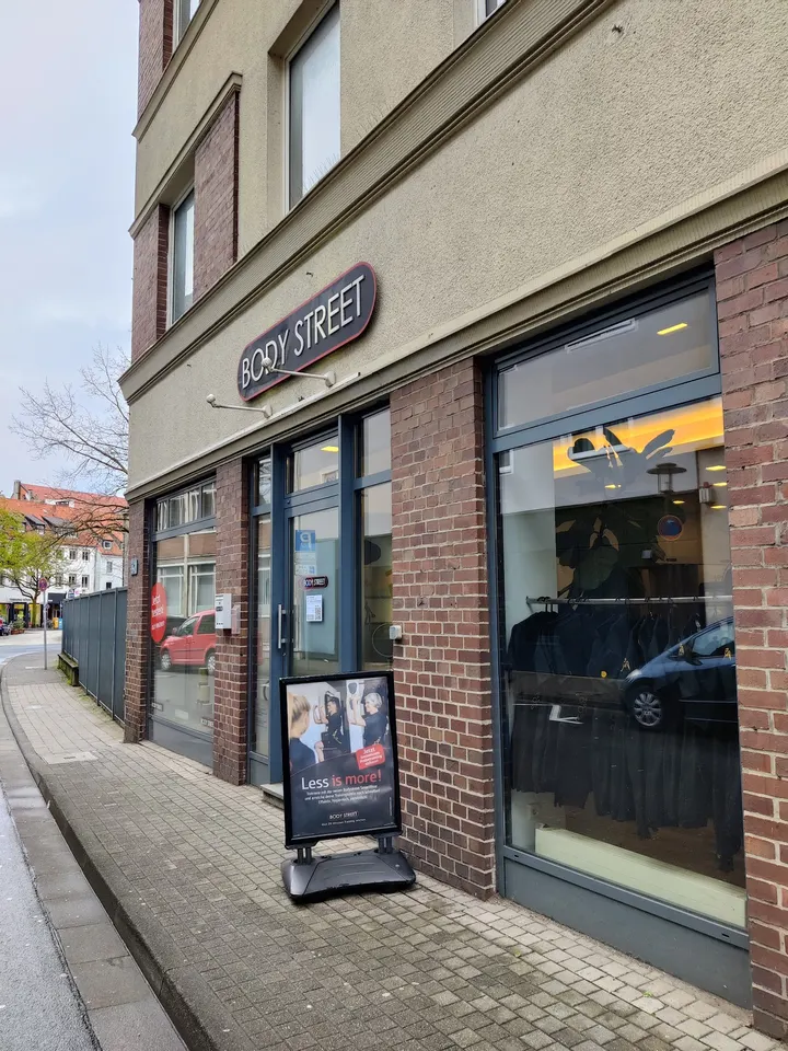 BIONIC SPORT | Bielefeld Niederwall | EMS Training — ems-training-studio in Mitte, Bielefeld — 3