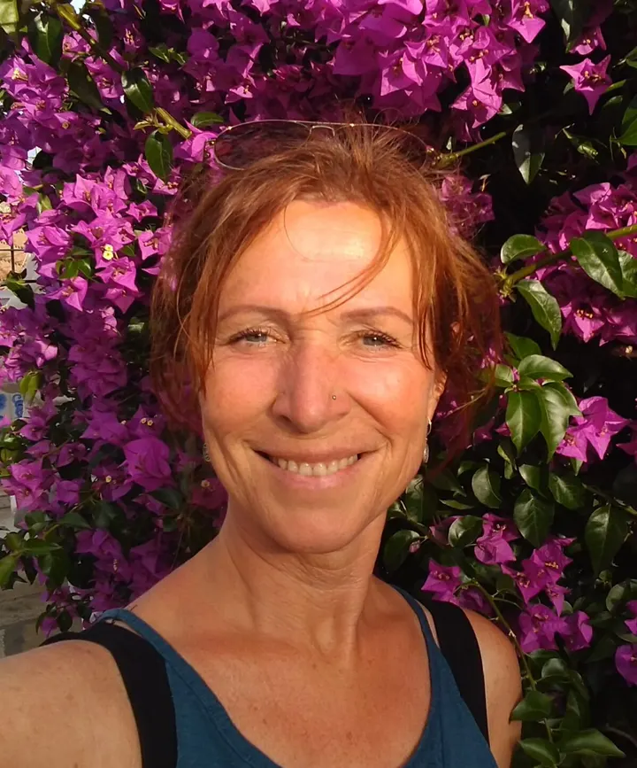 Esther Hadassa — Wellness in Almere Buiten, Almere