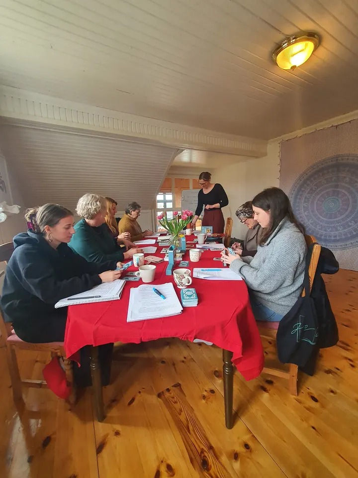 Gobinda Yoga - Yoga og Meditasjon Jasmin Halvorsen — yoga-studio i Kylstadfeltet, Furnes — 2