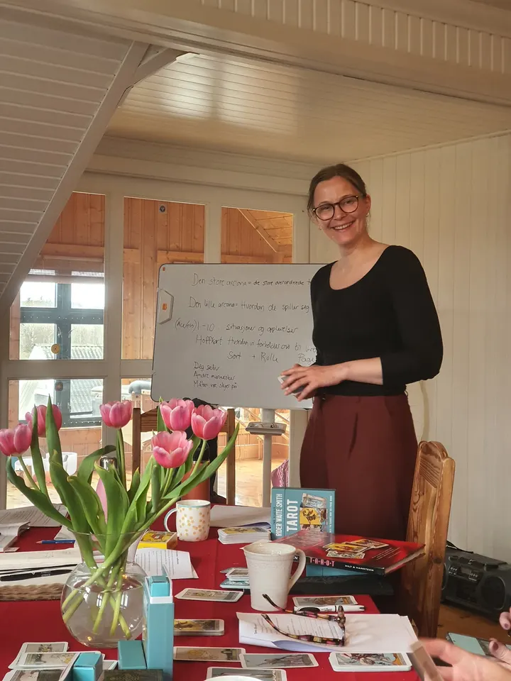 Gobinda Yoga - Yoga og Meditasjon Jasmin Halvorsen — yoga-studio i Furnes — 3