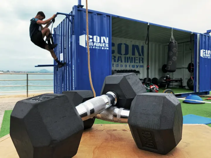 CONTRAINER OUTDOOR GYM — estudio de fitness-studio en Santander — 3