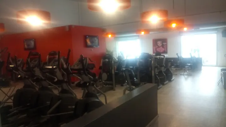 Moving Castelnaudary — salle de fitness-studio à Castelnaudary — 2