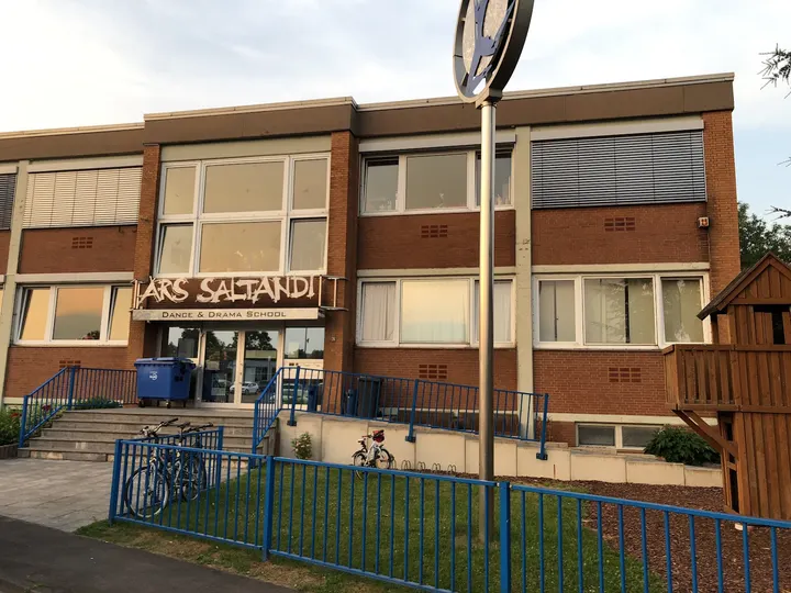 ARS SALTANDI Dance & Drama School — Tanz in Himmelsthür, Hildesheim