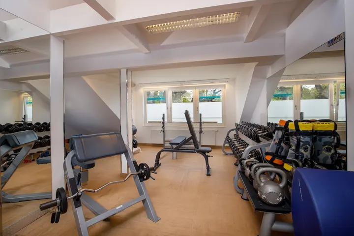 Shaping up Gmbh & Co.KG — fitnessstudio in Blankenese, Hamburg — 2