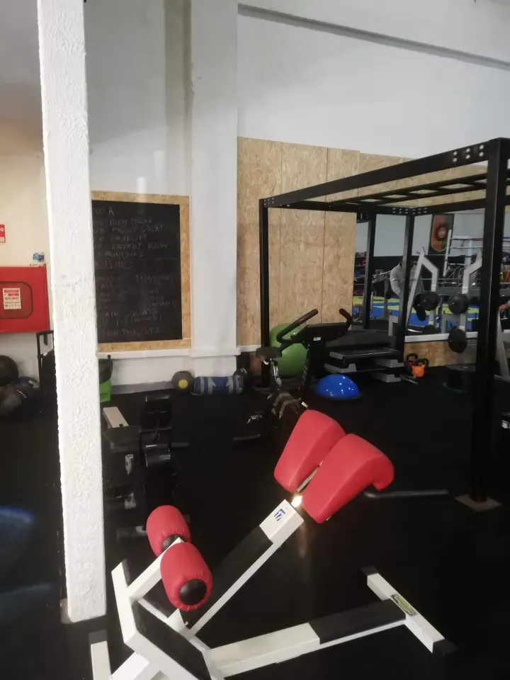 Clube Kempo de Oeiras — ginásio-studio em Núcleo Urbano Histórico de Queijas, Queijas — 2