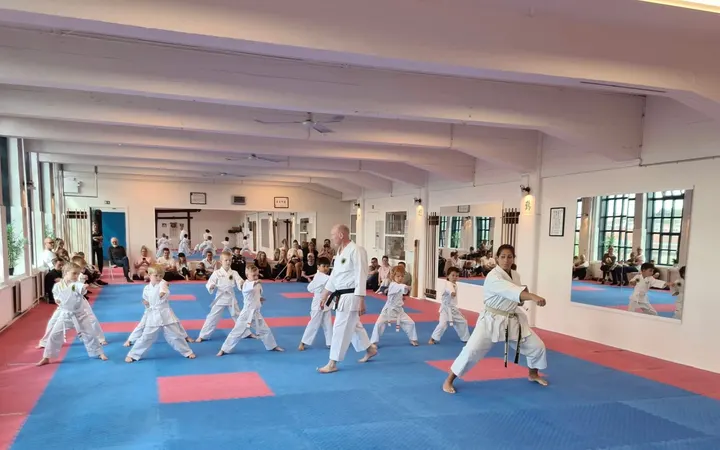 Asia Sport Center Kolding — fitness studio-studio i Søndervang, Kolding