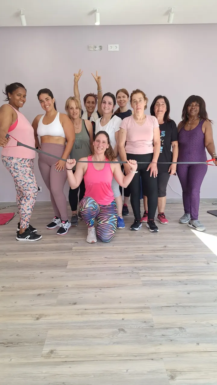 Leve Fitness Club — Ginásio em Queluz