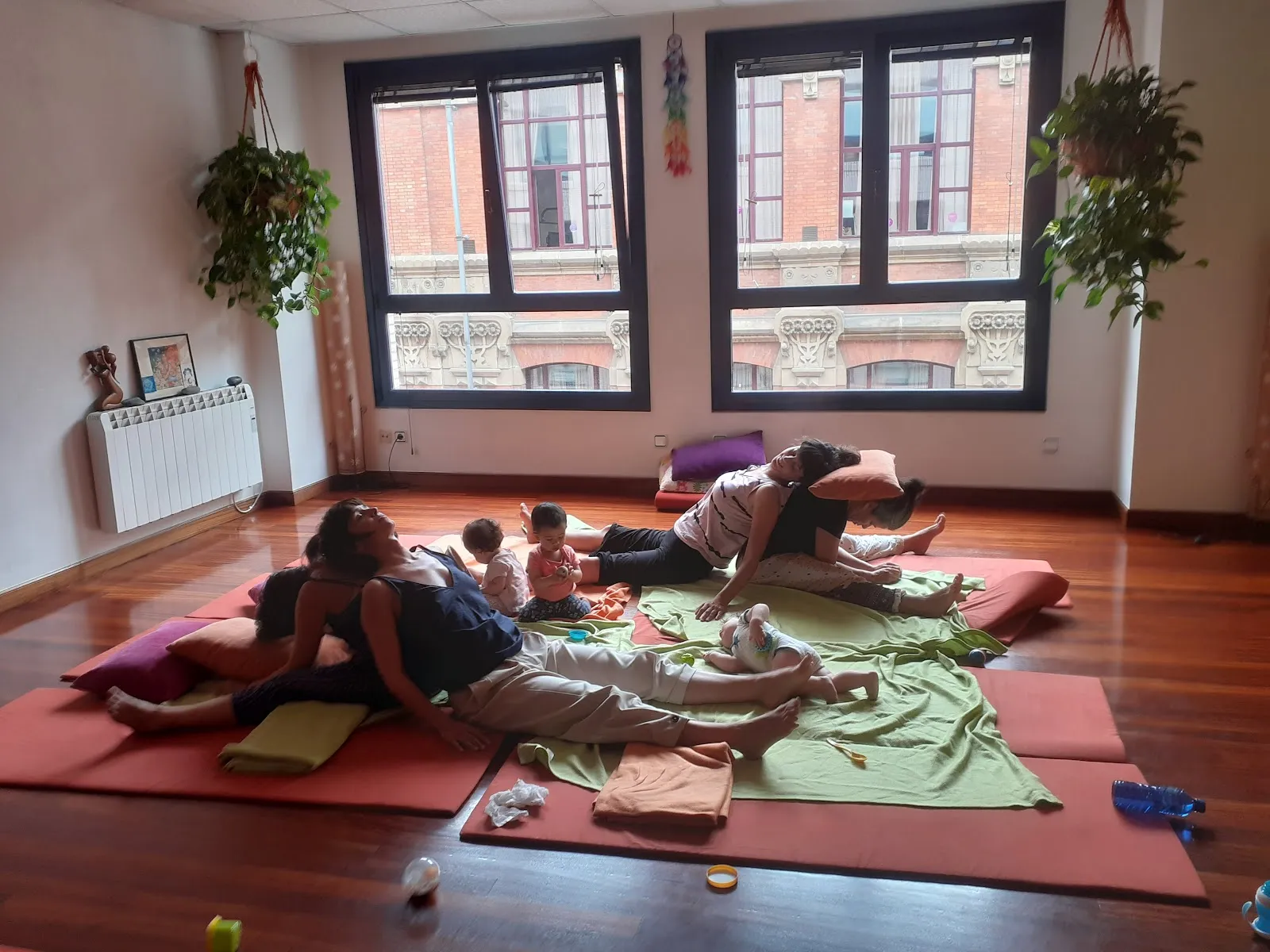 Sala Ama Talleres De Yoga Atención Plena Y Meditación. Talleres De Embara — yoga-studio en Bilbao — 3