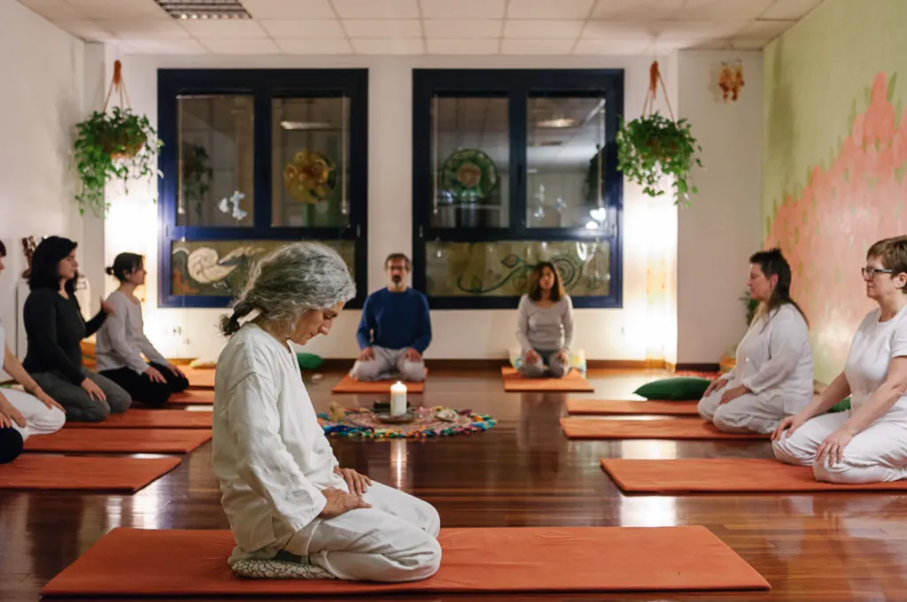 Sala Ama Talleres De Yoga Atención Plena Y Meditación. Talleres De Embara — yoga-studio en Bilbao — 4