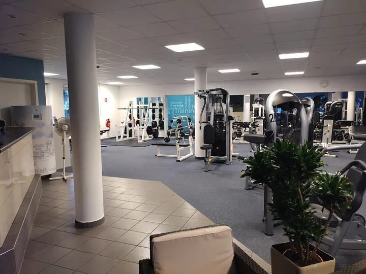 athletics fit and well — fitnessstudio in Geratshofen — 4