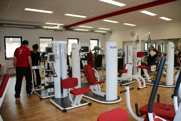 Vitalis Gesundheitssport Wolfgang Schaller Rehasport — fitnessstudio in Köln — 4