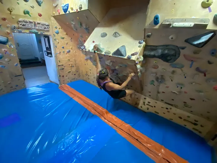 SantaRock — escalada-studio en Tetuán, Santander — 3