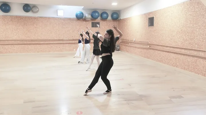 Pés de Cena — dança-studio em Glória e Vera Cruz, Aveiro — 3