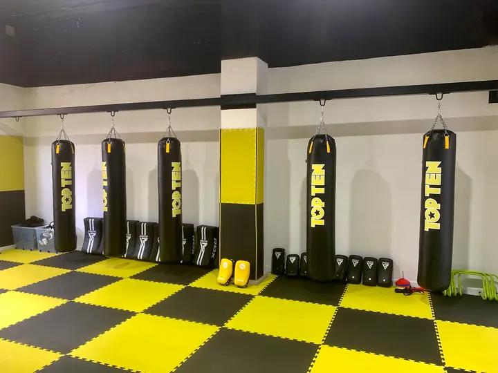 Epic Kickboxing Y Fitness — Artes marciales en Sant Martí, Barcelona