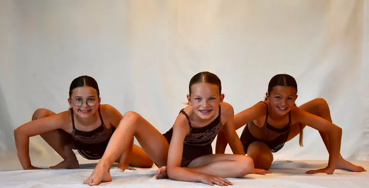 MGA Dance - La maison des artistes — Danse à Pin-Rolland, Saint-Mandrier-sur-Mer