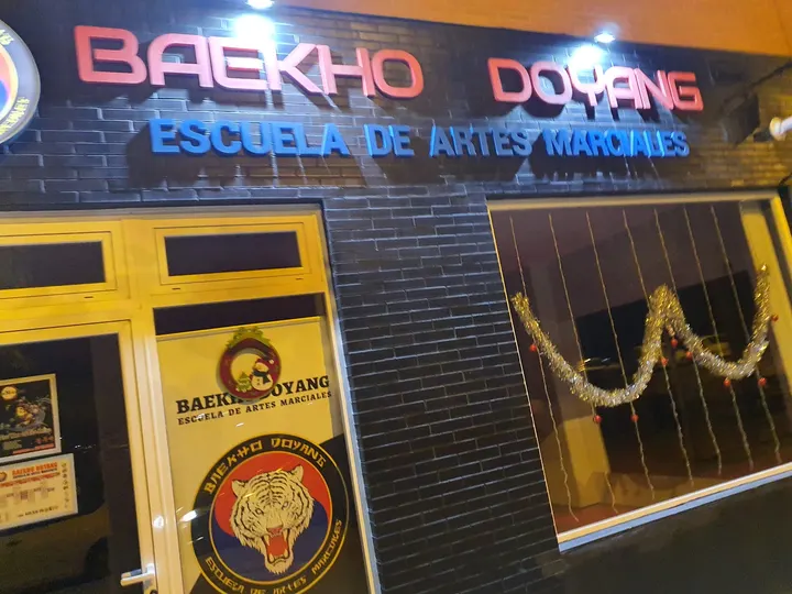 Baekho Doyang — artes marciales-studio en Sevilla — 5