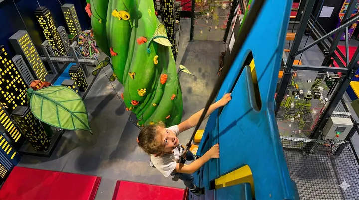Climb Up Orléans — escalade-studio à Saran — 3