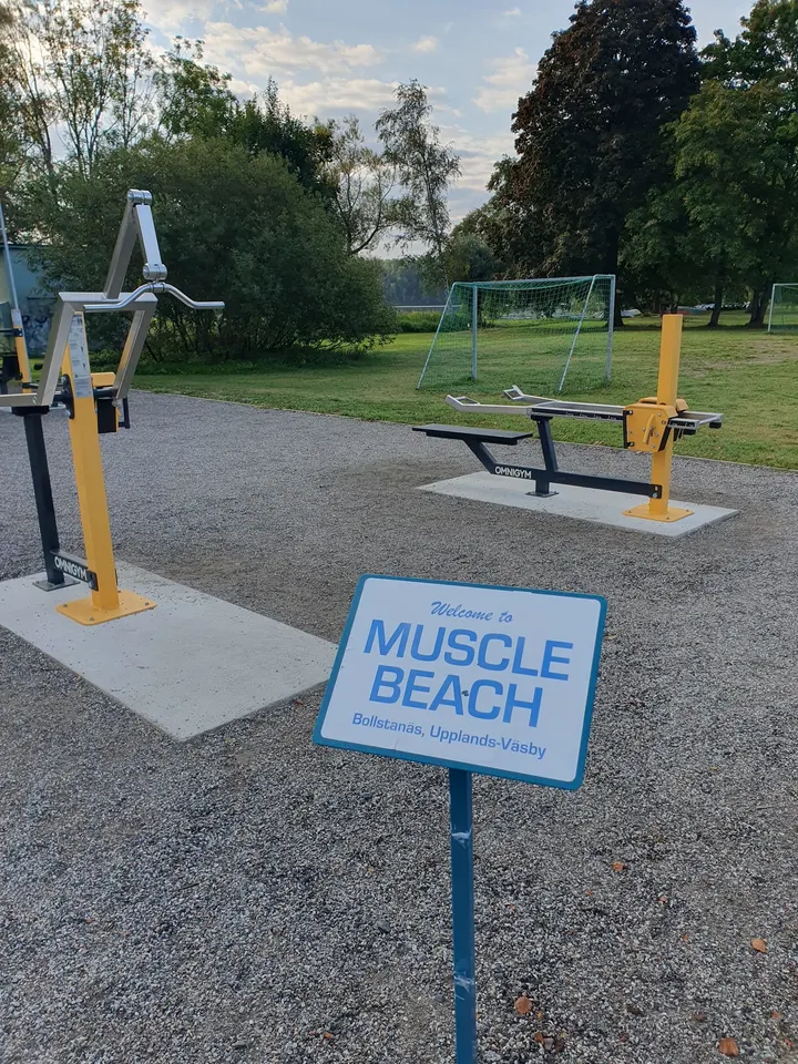 Muscle Beach Bollstanäs — träningsstudio i Stockholm — 3