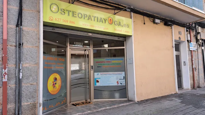 Centro de osteopatia y yoga "Manuel Castro" — yoga-studio en A Carballeira, Ourense — 3