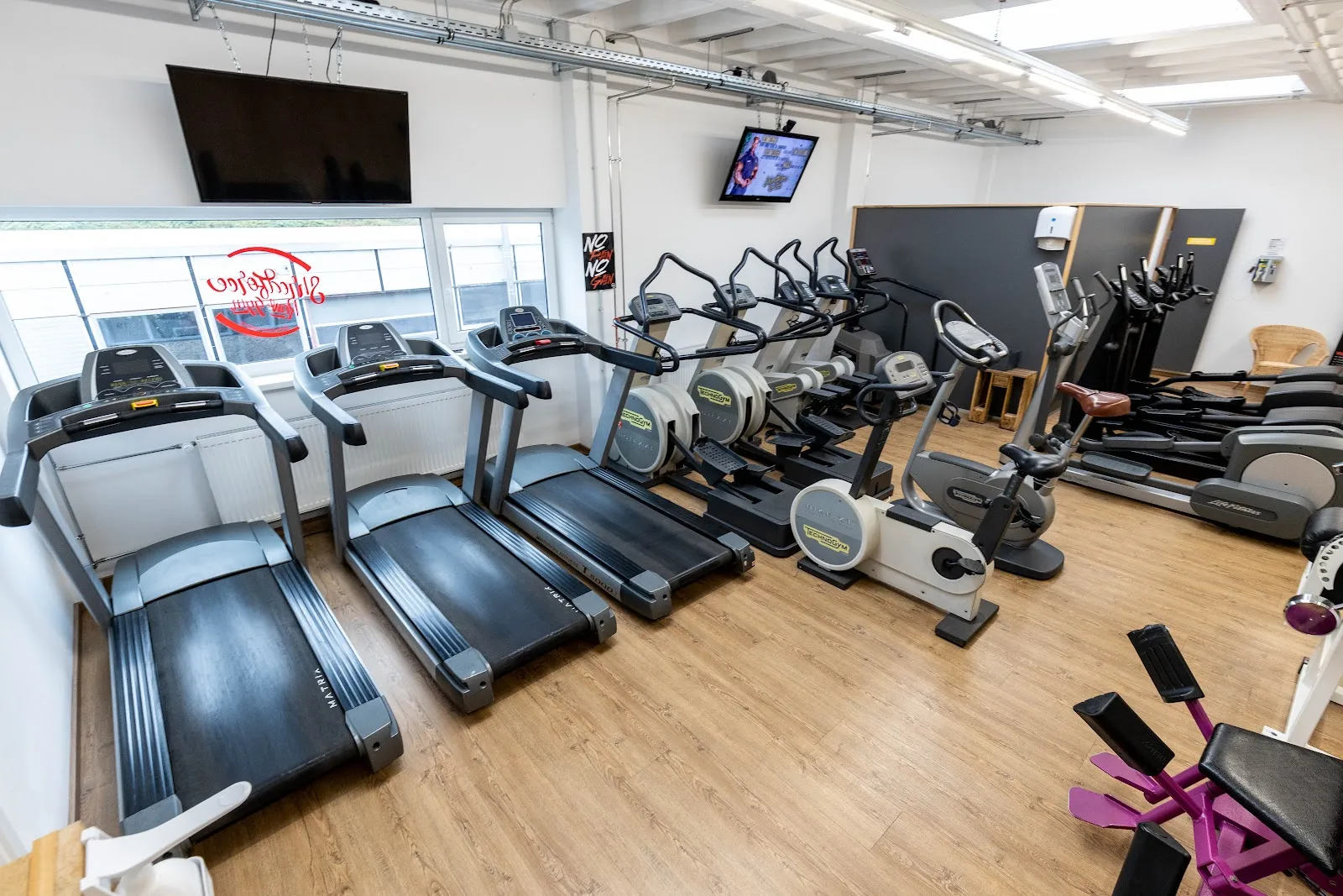 Shredforce Raw-Gym Fitnessstudio — pt-studio in Passau — 3