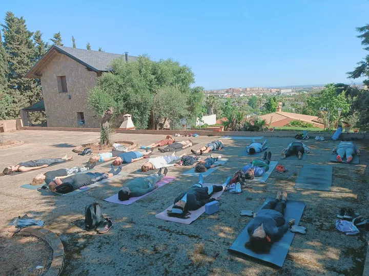 hacia la quietud YOGA y MEDITACIÓN - Badajoz — yoga-studio en Las Vaguadas, Badajoz — 2
