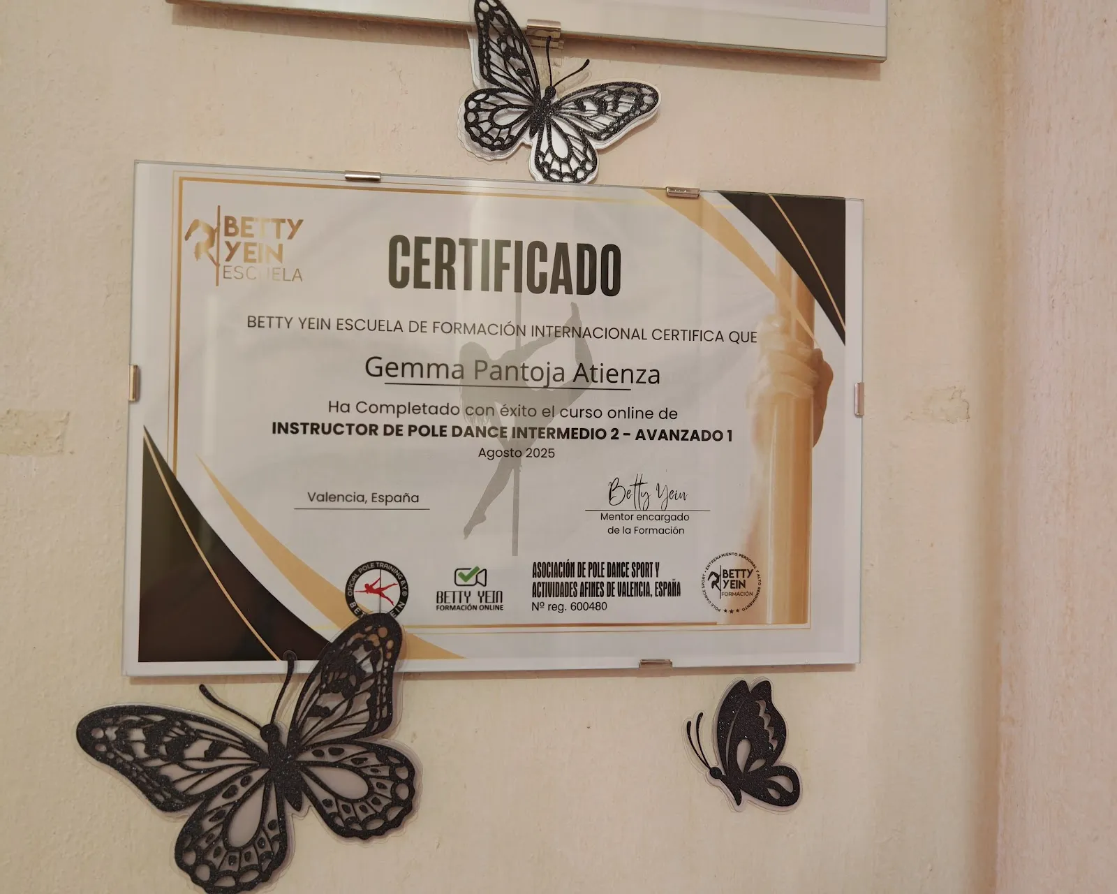 POLE DANCE SPORT VALENCIA ESCUELA BETTY YEIN — estudio de fitness-studio en Quart de Poblet — 2