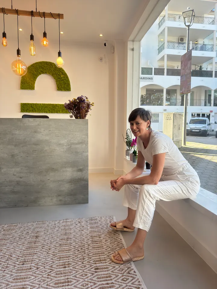 Shiatsu Massage & Foot Reflexology Center | Yoga & Pilates Studio | Studio Rental – The Dome by Claire Stable, Lagos Portugal — yoga-studio em Santo Amaro, Lagos — 3