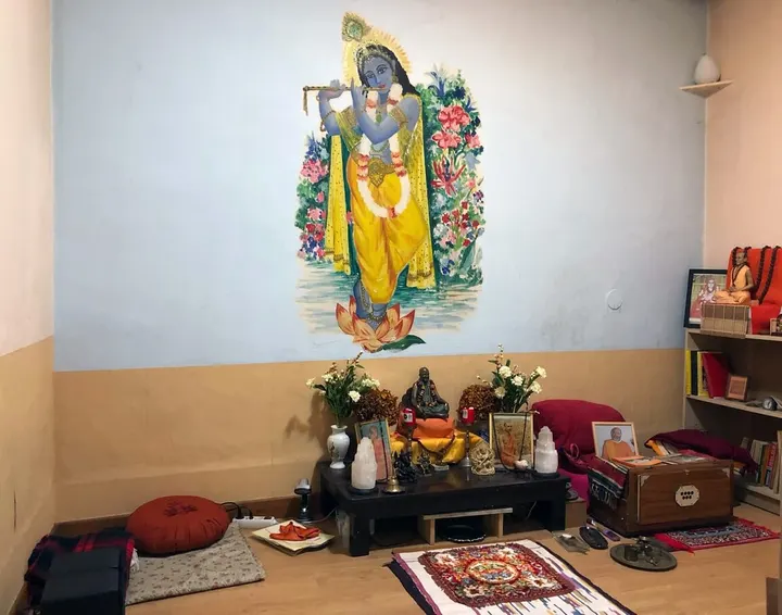 Centro Afiliado De Yoga Sivananda Vedanta En Barcelona — Yoga en Nou Barris, Barcelona