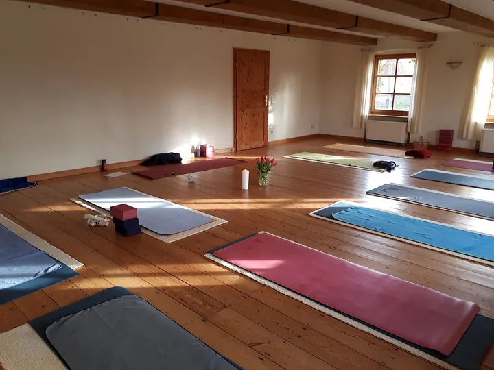 Raum für Yoga und Meditation — yoga-studio in Spandau, Berlin — 3