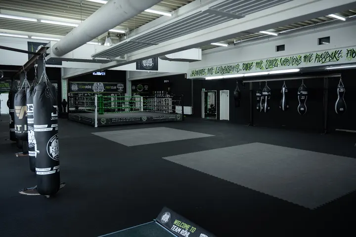 Team Röhl Kampfsportschule Protect Yourself — kampfsport-studio in Großbettlingen — 4