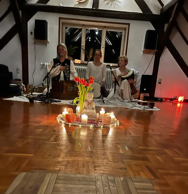 Jolas Yogawelt Jola Wuppertal und Remscheid — yoga-studio in Wuppertal — 4