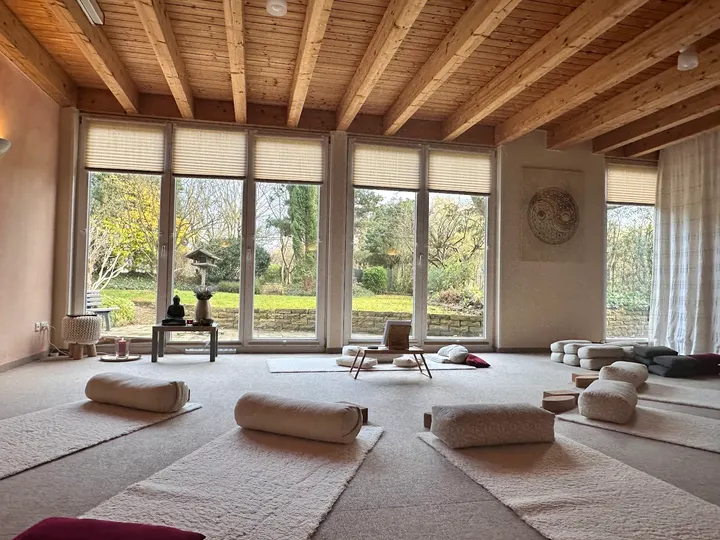 YOGA + MIND — Yoga in Verberg, Krefeld