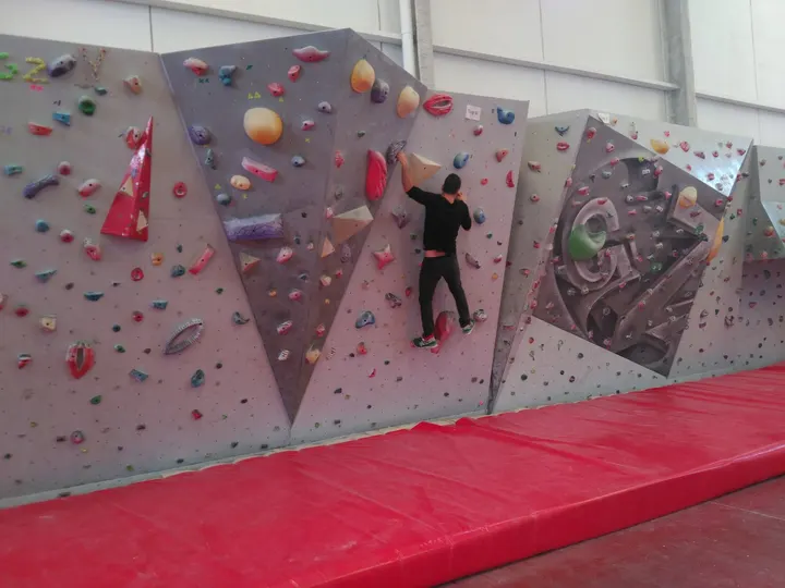 Bulder Gravedad Zero — Escalada en San Vicente del Raspeig