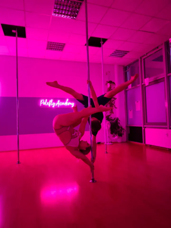 Polefly Academy — Tanz in Lechhausen-Ost, Augsburg