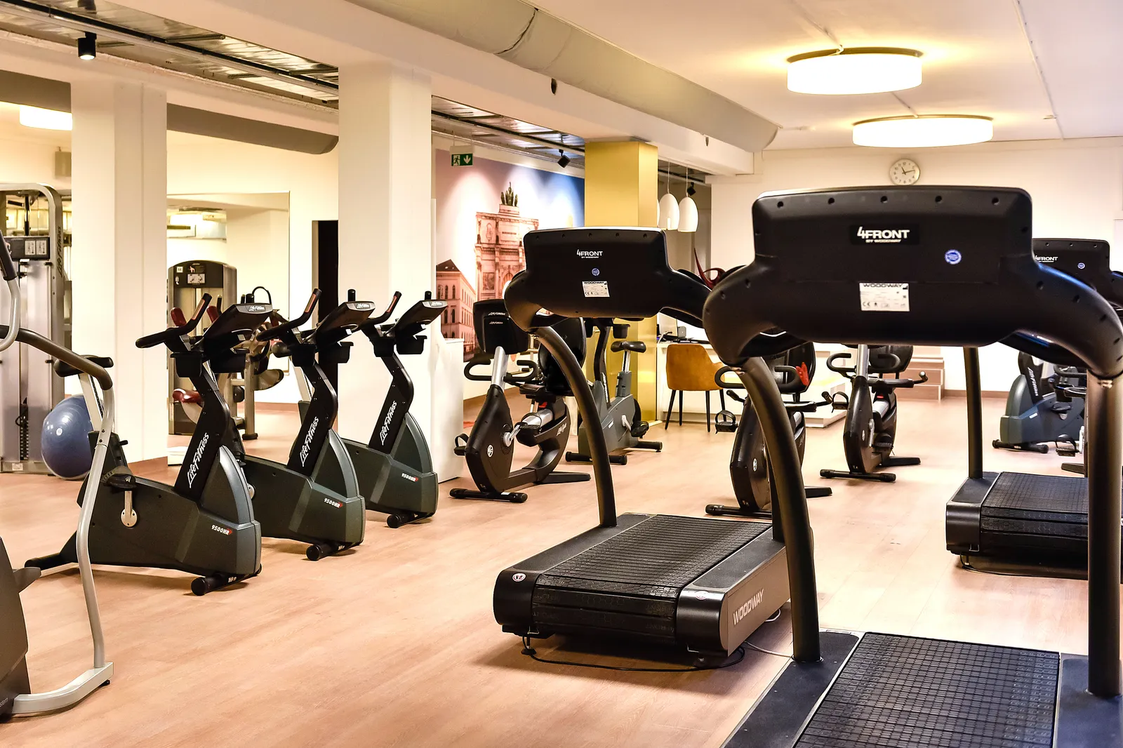 Fitnessstudio München Arabellapark — träningsstudio i München — 3