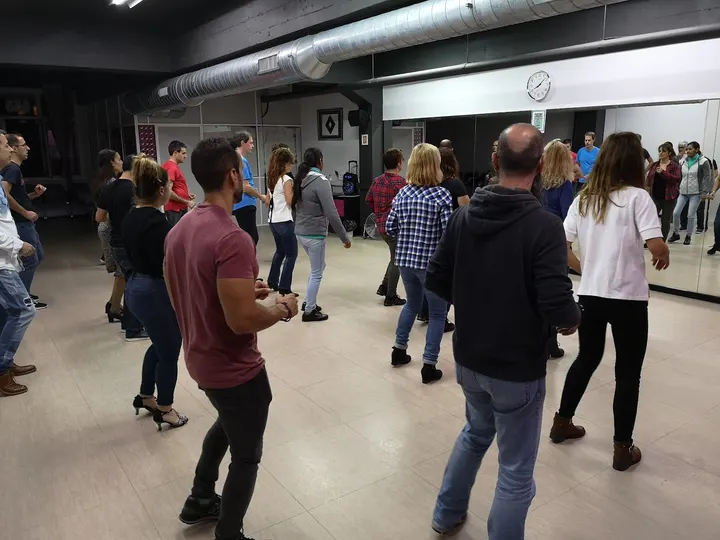 SALSORAYA Academia de Baile — baile-studio en Bilbao — 5