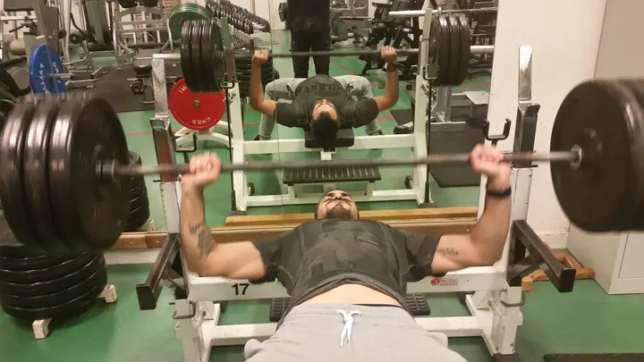 Halterophilie Club Grenoblois — Musculation à Secteur 4, Grenoble
