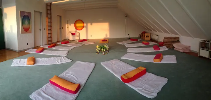 Yoga in Refrath — Yoga in Bethanien, Bergisch Gladbach