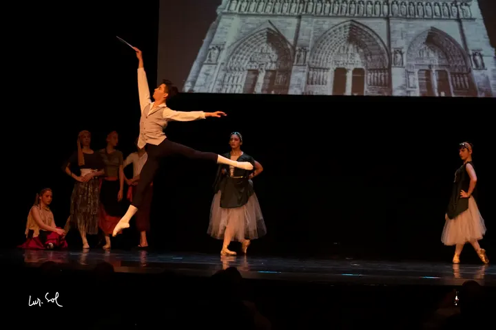 Elisa Escuela de Danza — Baile en Centro Este, Oviedo