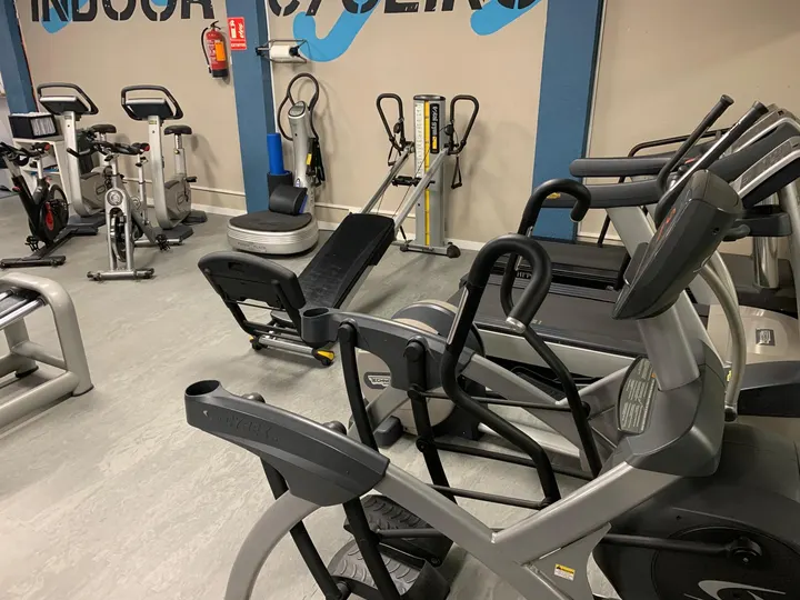 Gimnàs Ángel Cabello — Estudio de fitness en Reus