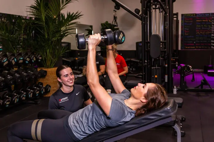 Fit en Strong — Sportschool in West, Kaatsheuvel