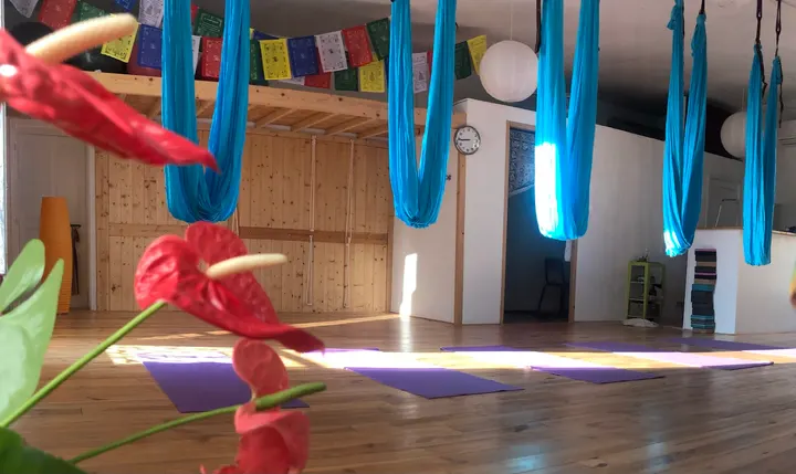 Yoga Aerien Nimes — Aérien à Richelieu, Nîmes