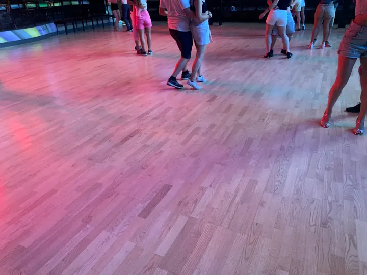 SEVEN DANCE — Baile en Gràcia, Barcelona