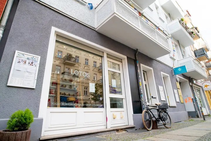 LOTOS YOGA ACADEMY — Yoga in Friedrichshain, Berlin