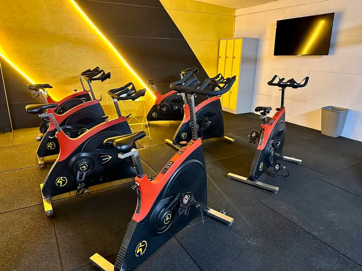 Keep Pushin Gym — salle de fitness-studio à Gevingey — 3